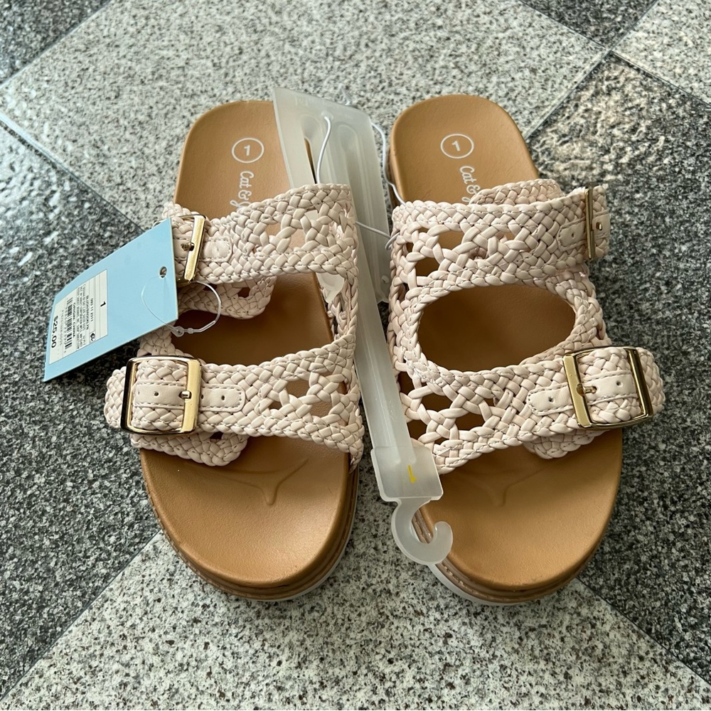 Cat & Jack Girl's Brooklyn Crochet Footbed Sandals- Blush Size 1 - Picture 1 of 3